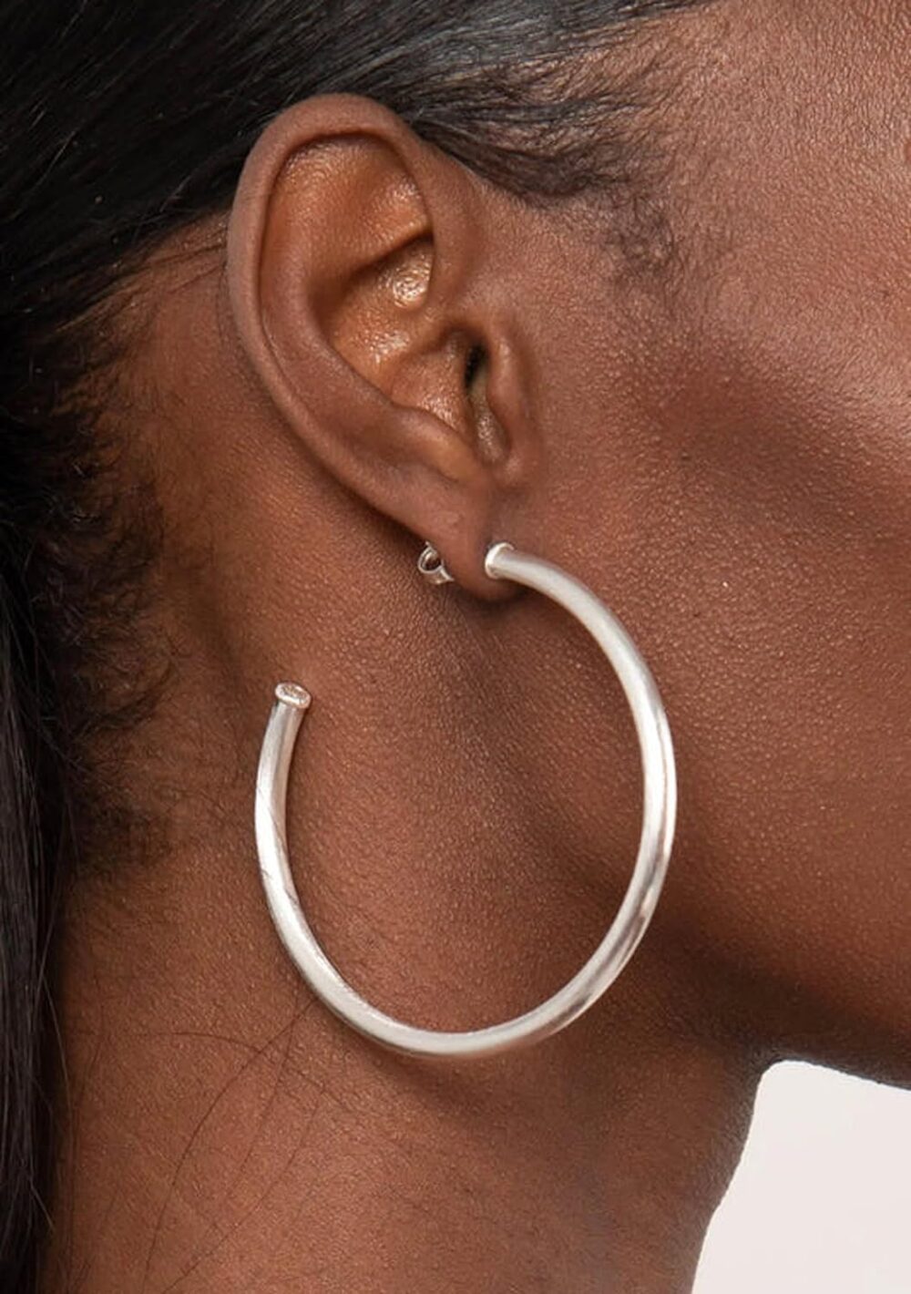 Everybody's Favorite Large 2.5 Inch Tubular Lightweight Statement Hoop Earrings in Brush Silver Plated - Image 6