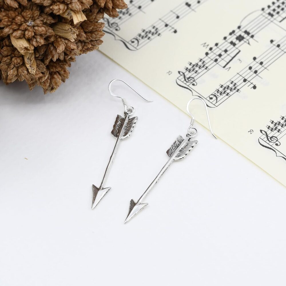 AeraVida Minimalist Hunter's Arrow .925 Sterling Silver Dangle Earrings - Image 2