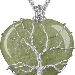 Heart Necklace for Women, Handmade Green Aventurine Crystal Pendant Birthstone Necklaces for Chakra Healing Good Luck Meditation, Tree of Life Crystal Jewelry Birthday Gifts for Women and Men