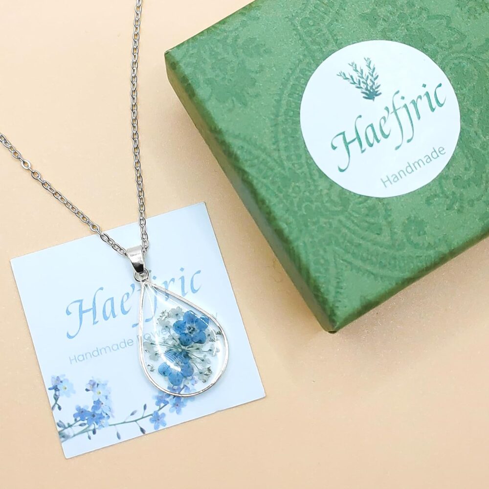 Forget Me Not and Queen Anne's Lace Pressed Flower Necklace,Handmade Silver Pressed Flower Necklace,Personalized Resin Birth Flower Necklace for Women,Flower Gifts for Birthday,Party, Christmas(18’’) - Image 5