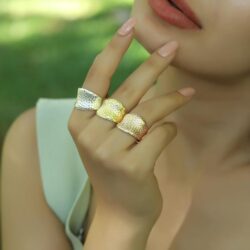 DALMARKT Handmade Hammered brass statement ring for women, boho classic shiny thick wide band thumb rings (Silver, 6-8 Adjustable) - Image 4