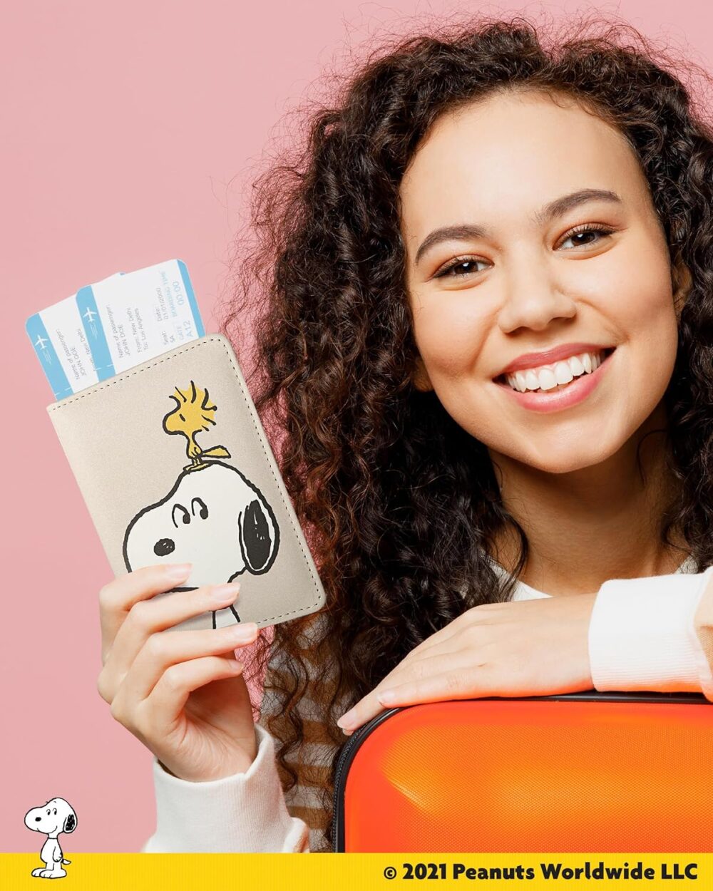 Peanuts Snoopy Passport Cover Official License, Snoopy and Woodstock Passport Holder for Travel, Snoopy Gifts - Image 3