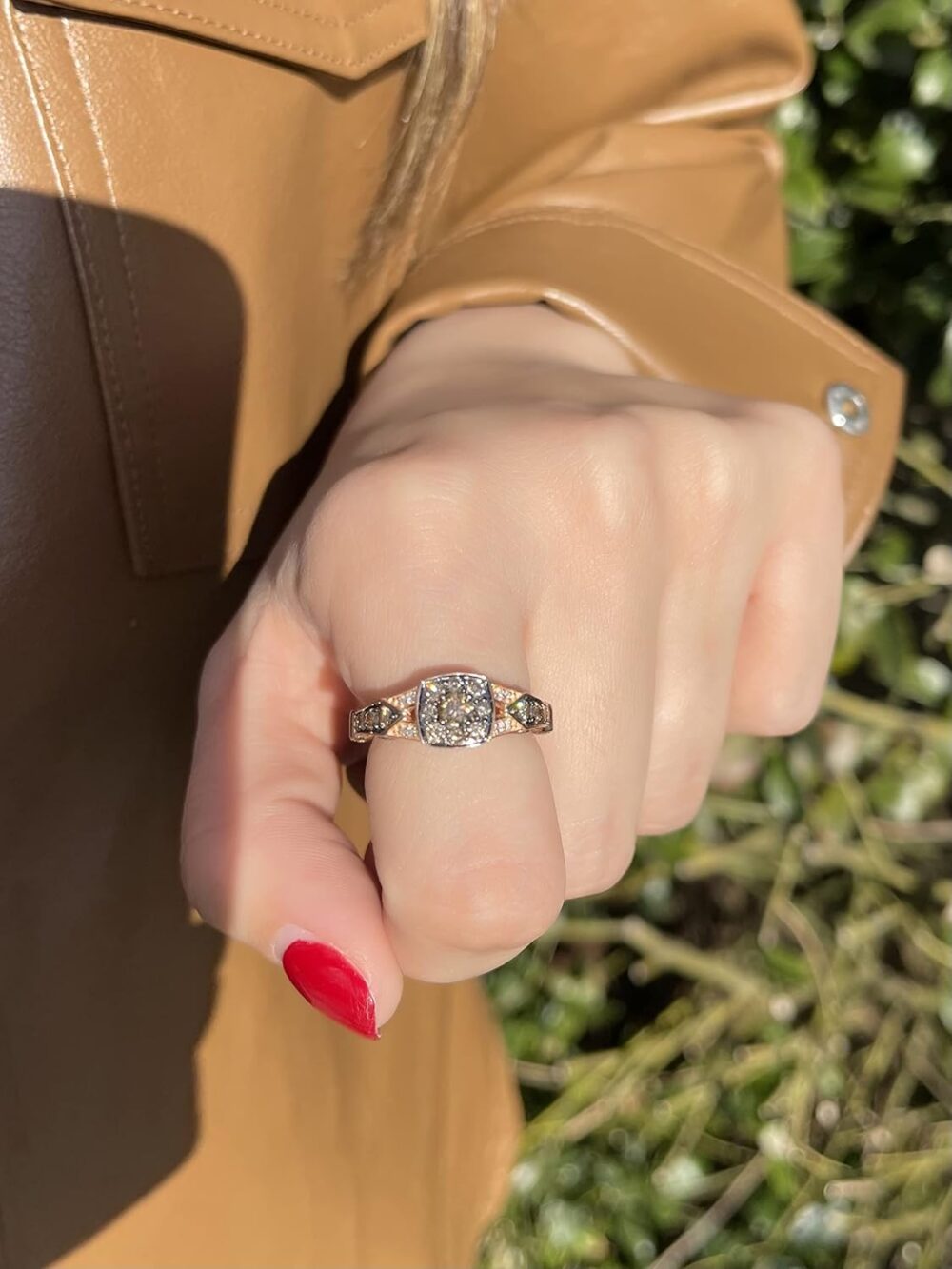 LE VIAN 1 Carat White and Chocolate Diamond Cushion Shape Halo Ring for Women in 14k Rose Gold (Fancy Brown/G-H, VS2-SI1, cttw) Anniversary Promise Ring Size 5 to 10.5 - Image 5