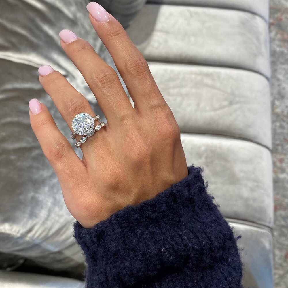 3/4 Carat Lab Grown Diamond and 3 Carat Moissanite Wedding Band Ring Set for Women in 14k White or Yellow Gold Anniversary Promise Ring - Image 7