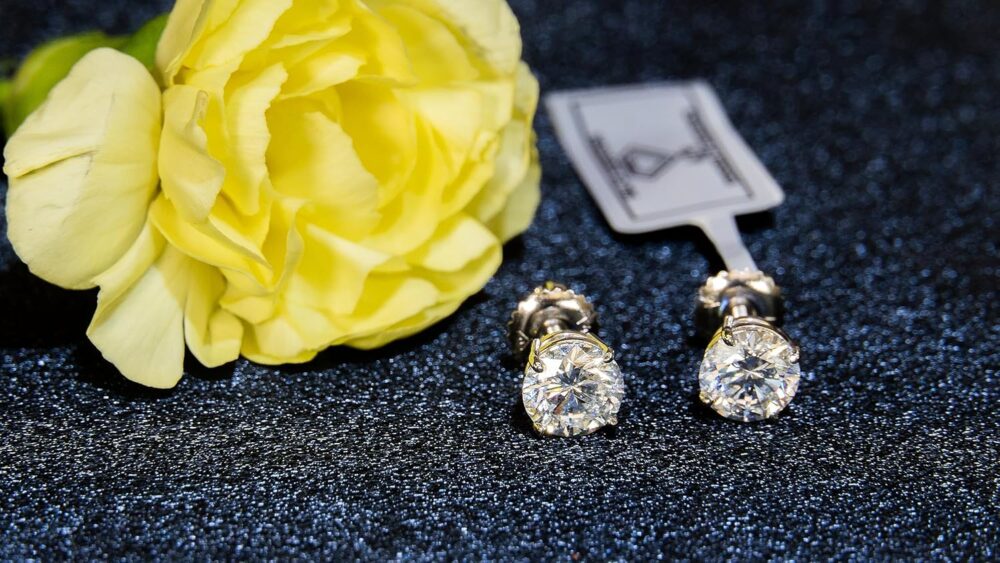 IGI Certified 1 to 2 Carat Natural Diamond Stud Earrings for Women - 14k White Gold Earrings for Her - (H-I, I1-I2, cttw) 4-Prong Basket - Screw Back Studs Made in USA by Beverly Hills Jewelers - Image 4